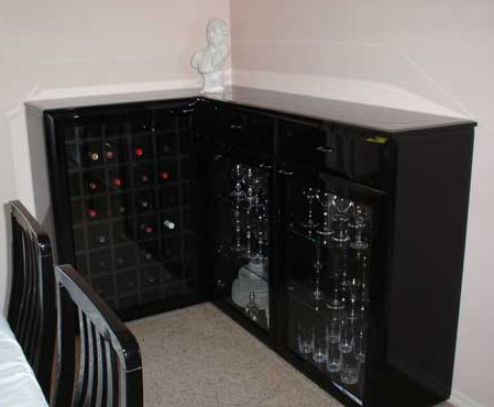Wine cabinet